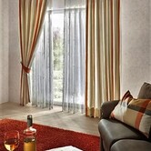 Klasické pruhované elegantní závěsy s průhlednou hladkou záclonkou 1600x900